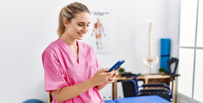 Moderniser son cabinet kiné en 2025 : logiciels, aides et outils numériques essentiels